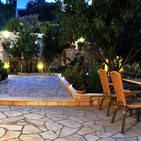 Mari-christi * بوروس